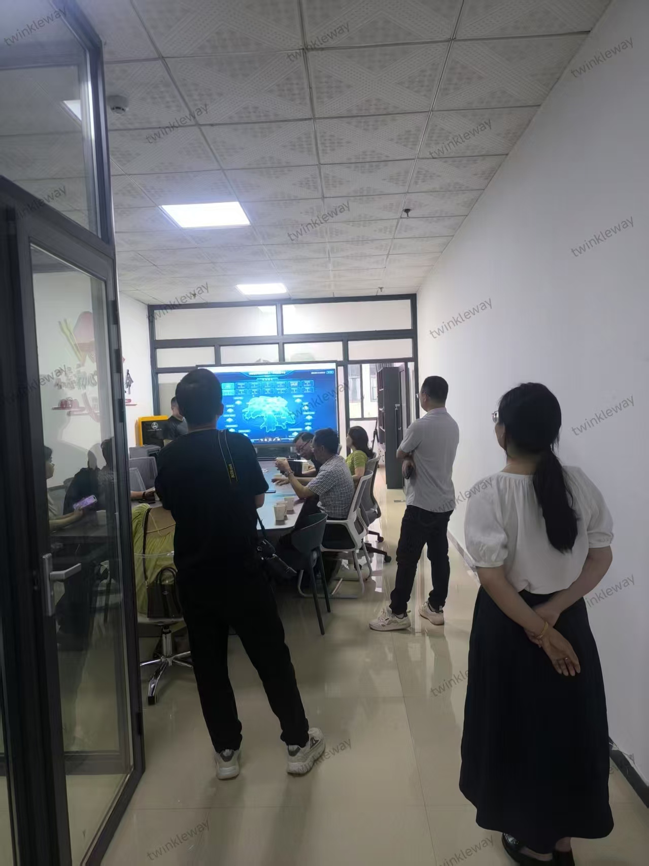 高新区孵化园领导莅临公司考察，共探发展新机遇