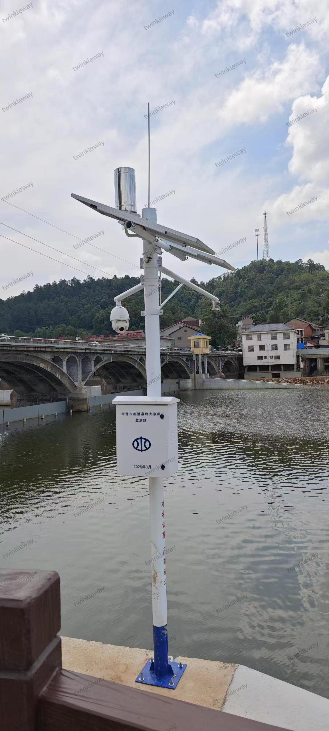 烽火水闸雷达水位视频站：守护水利安全的“智慧哨兵”